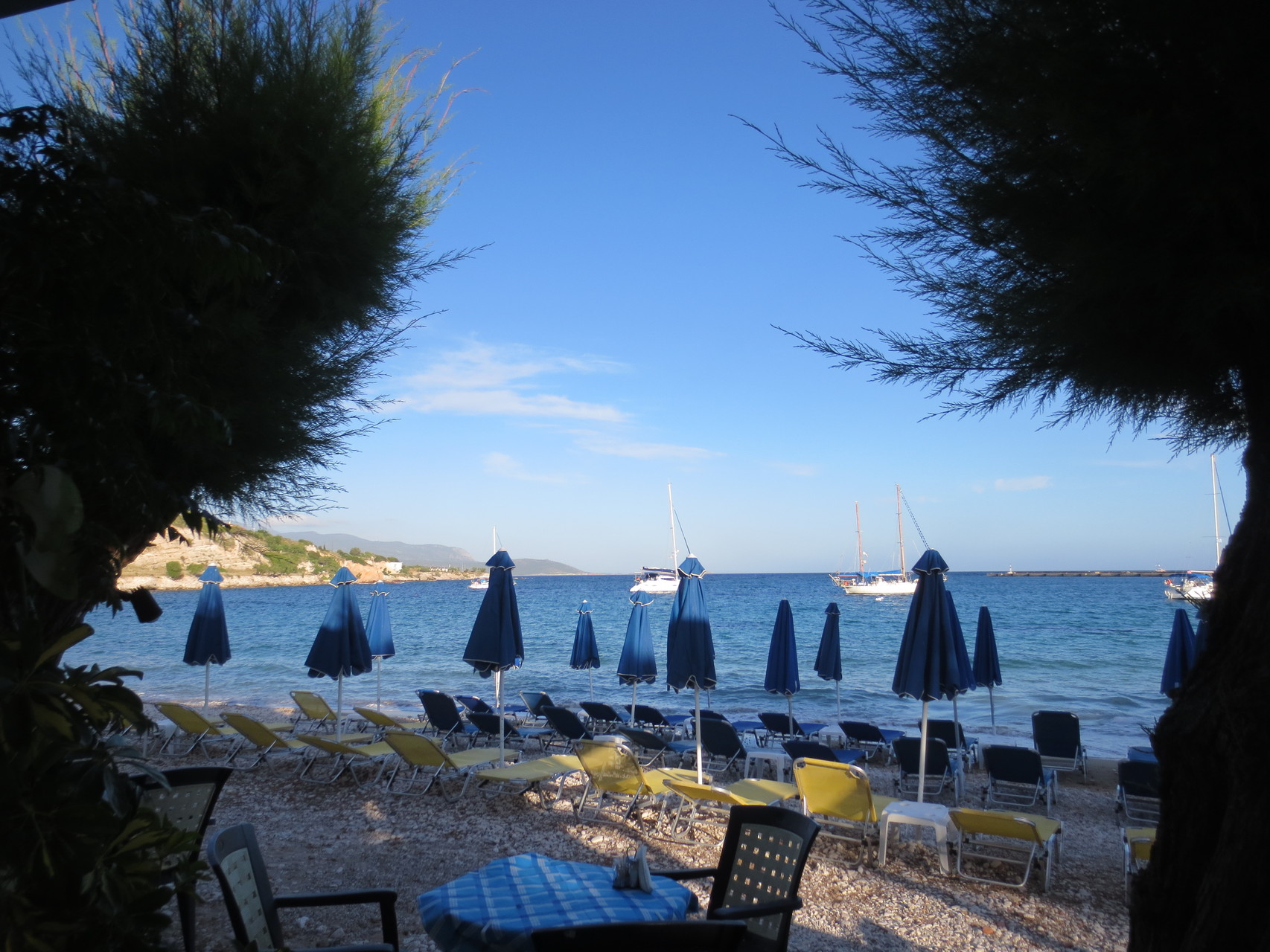 Remataki Beach.., unserem Stammlokal Remataki vorgelagerter Badestrand