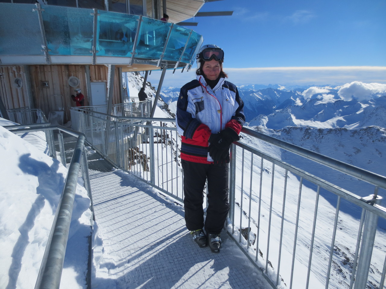 Suzi putzmunter am Top Mountain Star (Wurmkogl) auf ca. 3100 m ü M