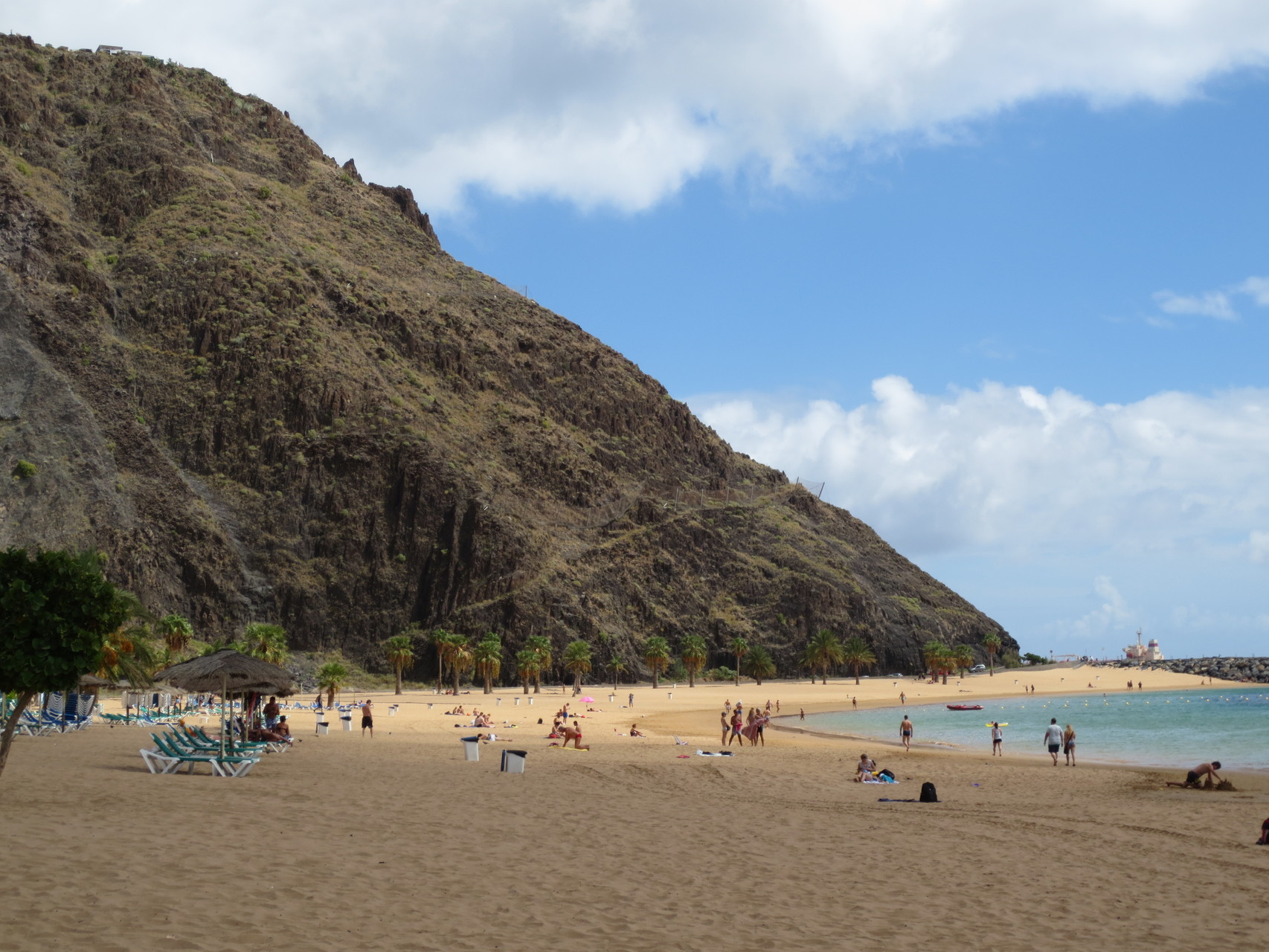 San Andrés - Playa des Teresitas - Schönster Badestrand auf Teneriffa (künstlich) - Nordosten der Insel