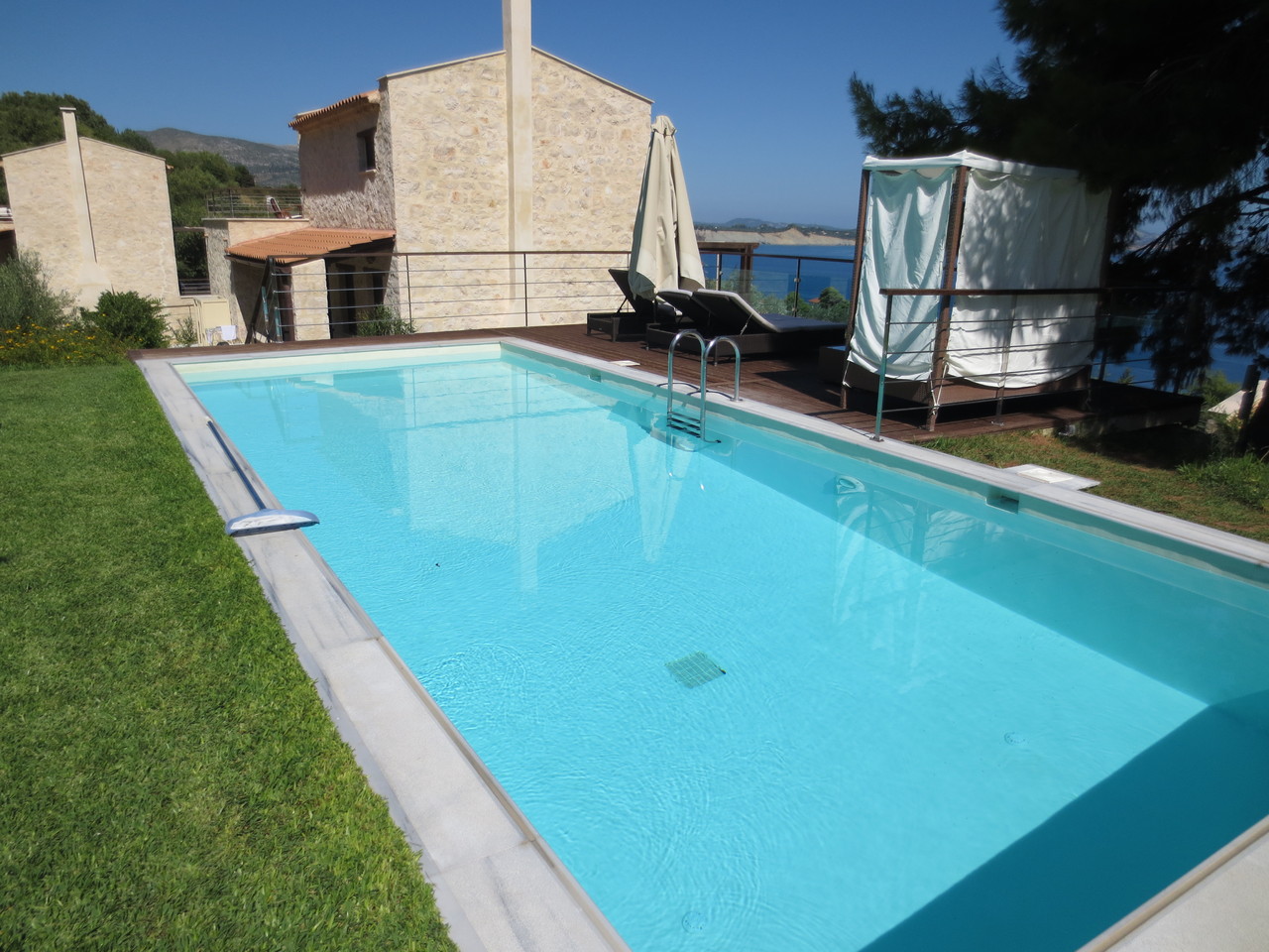 Marathias, Exensian Villas & Suites - Pool unserer Villa
