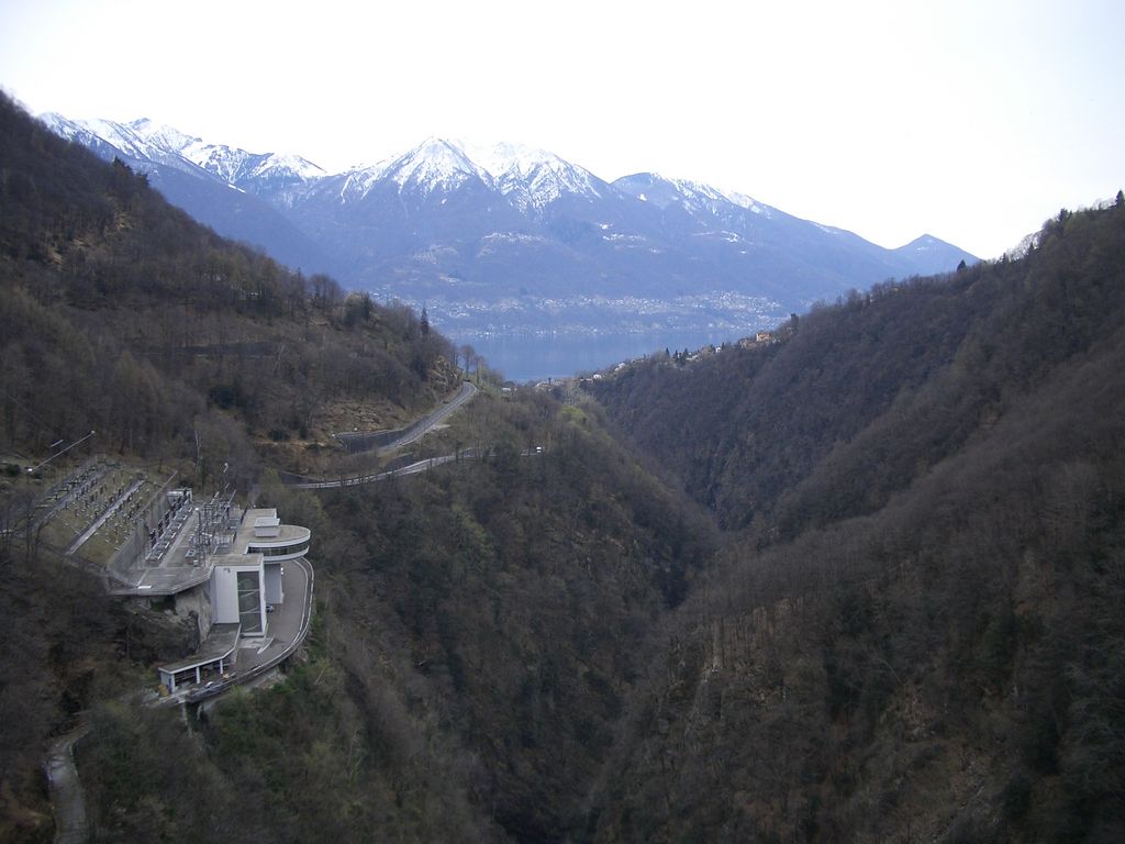 Blick vom Staudamm Selvatica Richtung Lago Maggiore