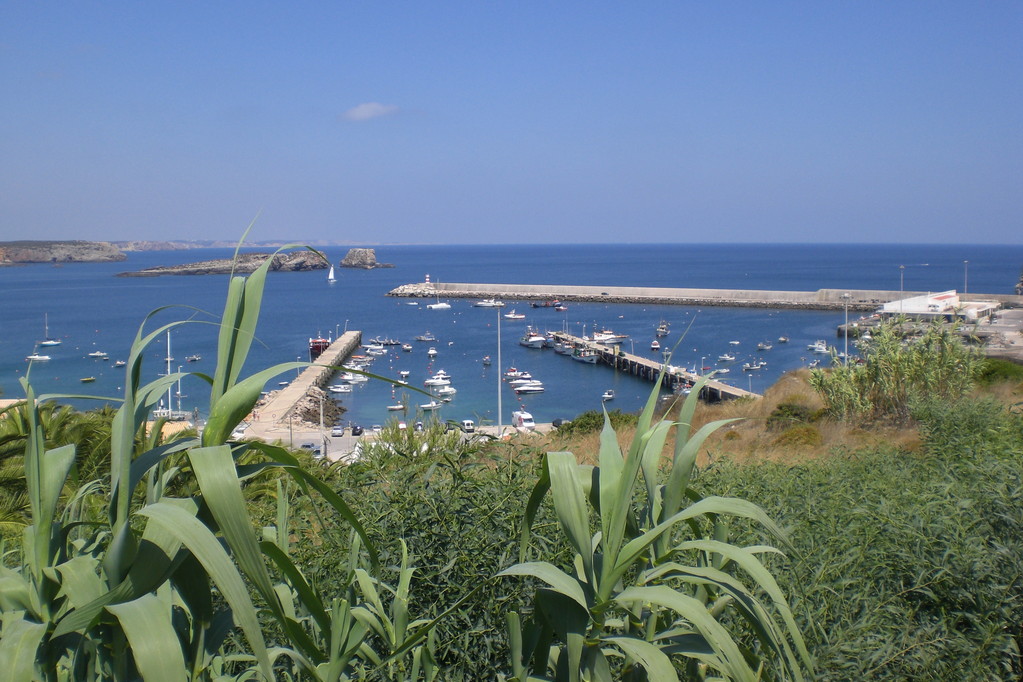 Sagres, Algarve: Hafen an der Ponta de Sagres als Teil des Cabo de Sao Vicente (südwestlichster Punkt Europas)