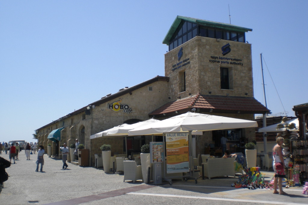 ...einer der Häfen von Pafos (Südwesten der Insel)