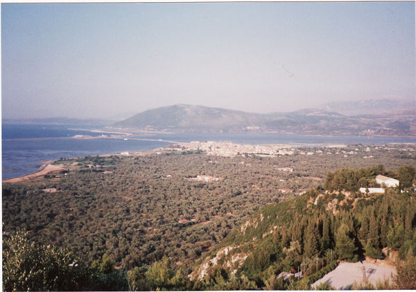 oberhalb Lefkas, Hauptort von Lefkada