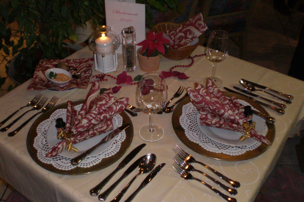 Silvester-Gedeck; Ausklang des Jahres 2010 im Alpenhof im Tirol