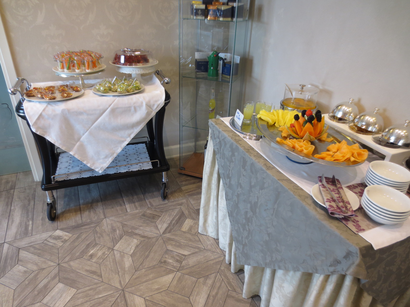 Gardone Riviera - Hotel Villa Florida: Frühstück in herrlicher Umgebung. Nettes, zuvorkommendes Personal und mit Liebe zubereitete Cappuccino's runden den Aufenthalt perfekt ab. Einfach toll!