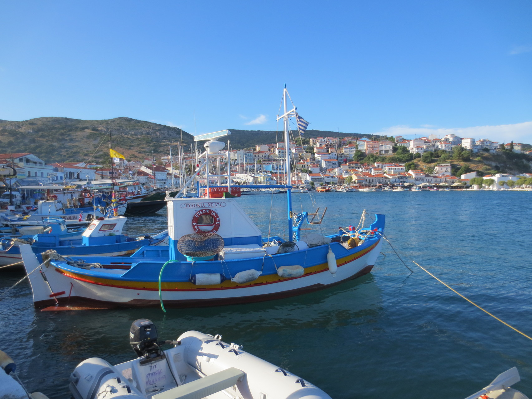 Im Hafen unseres Residenzortes Pythagorio..., touristischer Ort im Südosten des Eilands