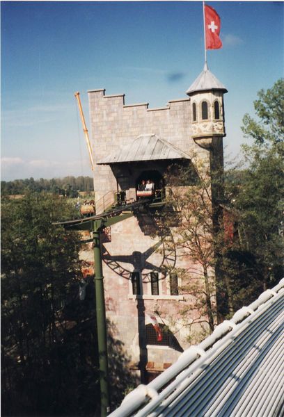 auf der Bobbahn - Blick zum Matterhorn-Blitz (Schweizer Themenbezirk)