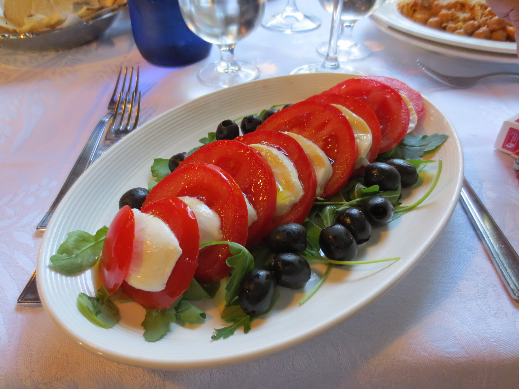 Ristorante La Vecchia Cantina in Trebbiantico: Antipasto, im Bild "Insalata caprese" nach Art des Hauses