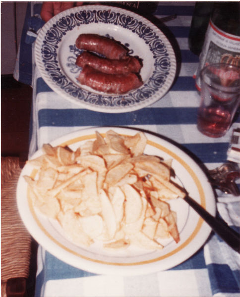 Spezialität: Sardische Lammwurst und so etwas ähnliches wie Pommes...