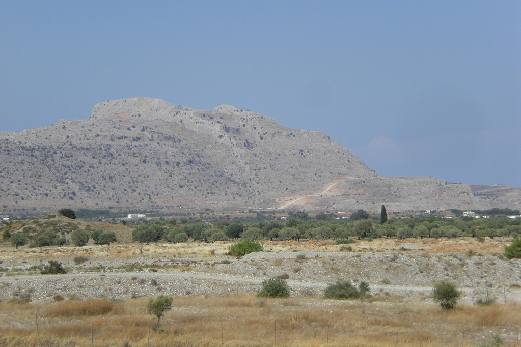 Landschaftsaufnahme auf dem Weg zum Flughafen; Impressionen von der Südwestküsten-Region von Rhodos