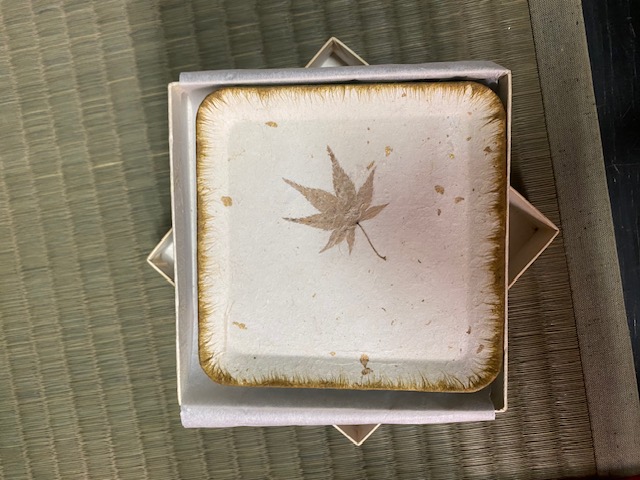 銘々皿（4客）特価 ￥2,000