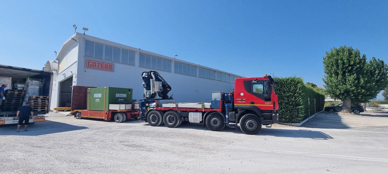 Rimini gru trasporto con autotreno con gru vasca imhoff da Gatteo a Modena.