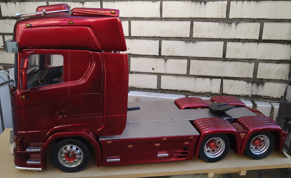 タミヤ1/14トレーラー16輪低床台車 （タミヤ1/14ラジコン