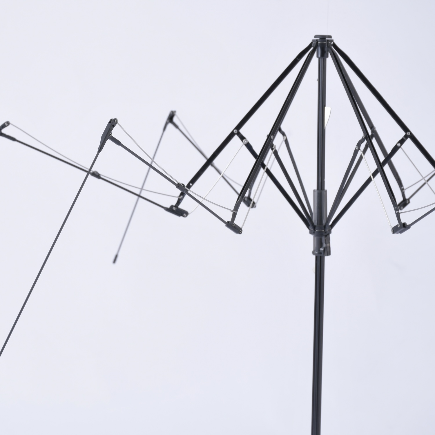 グラスファイバー骨の傘を安全にお使いいただくために｜危険性と対処法を解説