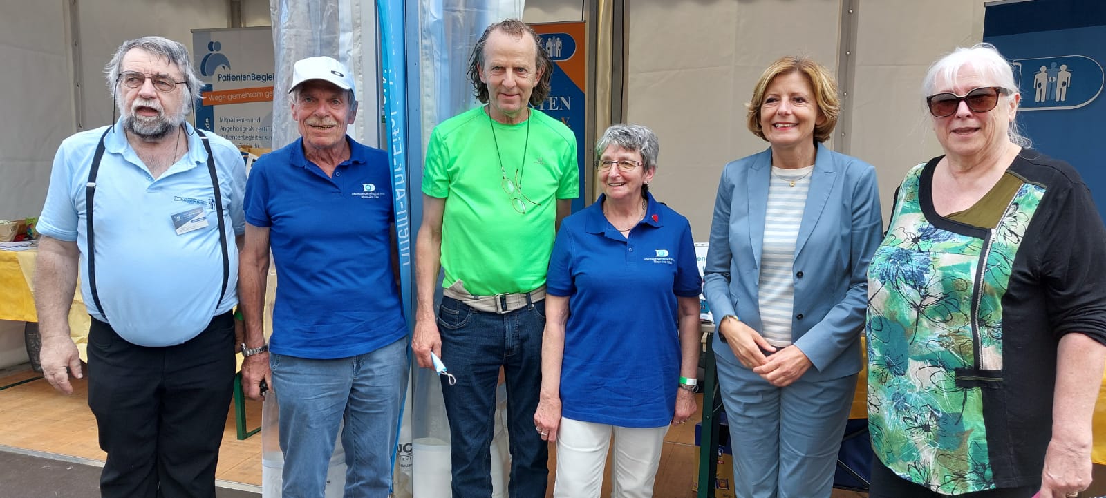 Von links: Dieter Wilking (Interessengemeinschaft der Dialysepatienten Rhein-Neckar), Alfons Steffens, Toni Heck, Marianne van Haltern (IG Niere Rhein-Ahr-Eifel e.V.), Frau Ministerpräsidentin Malu Dreyer, Marlies Knief (IG Niere Rhein-Ahr-Eifel e.V.)