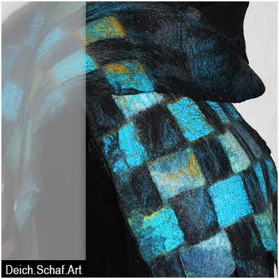 Großer Schal mit Streifen und Karos