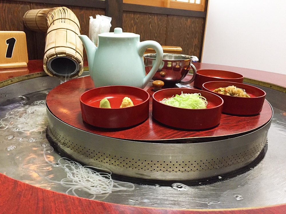 フジワラサヤカBLOG ニテコ名水庵 流しそうめん