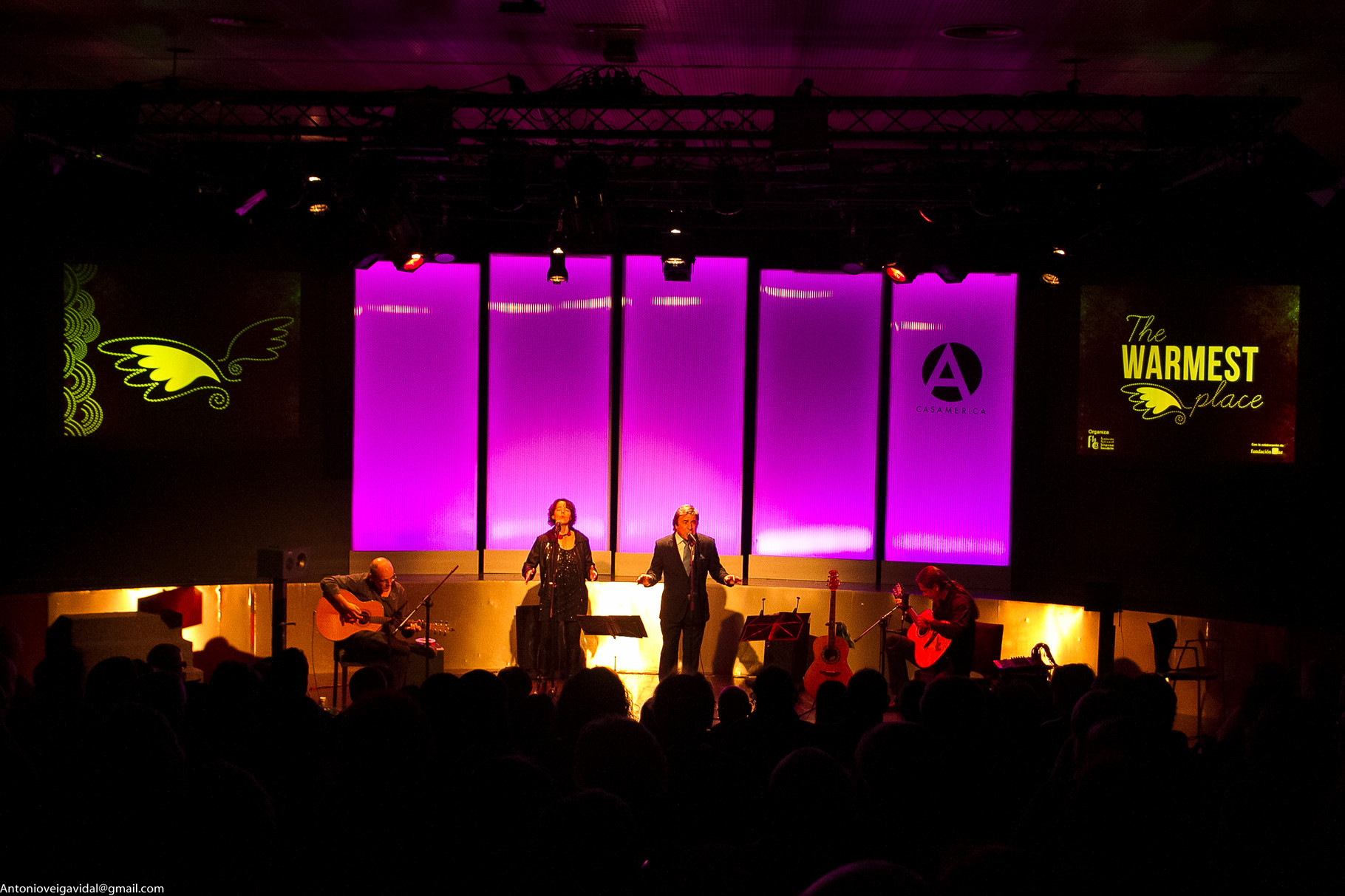 Julio García, Isidro Solera (guitarras), Rubén Melogno (voz), Carmen Ros (coros)