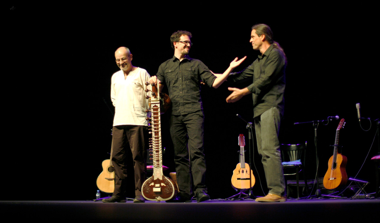 Julio García con Isidro Solera y Rodrigo Munuera.  Foto: Miguel Molinares