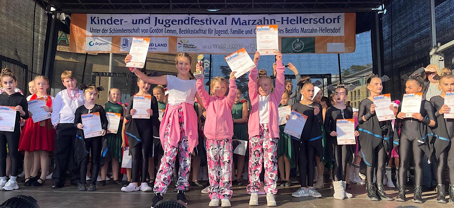Erfolg auf der Berliner Showbühne für junges Tanztrio aus Genthin