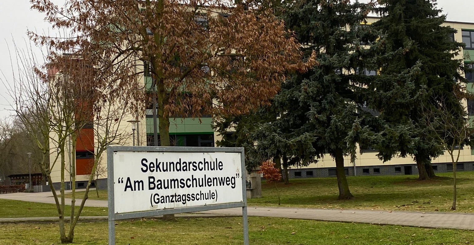 Schüsse an Genthiner Schule: Polizei sucht Zeugen