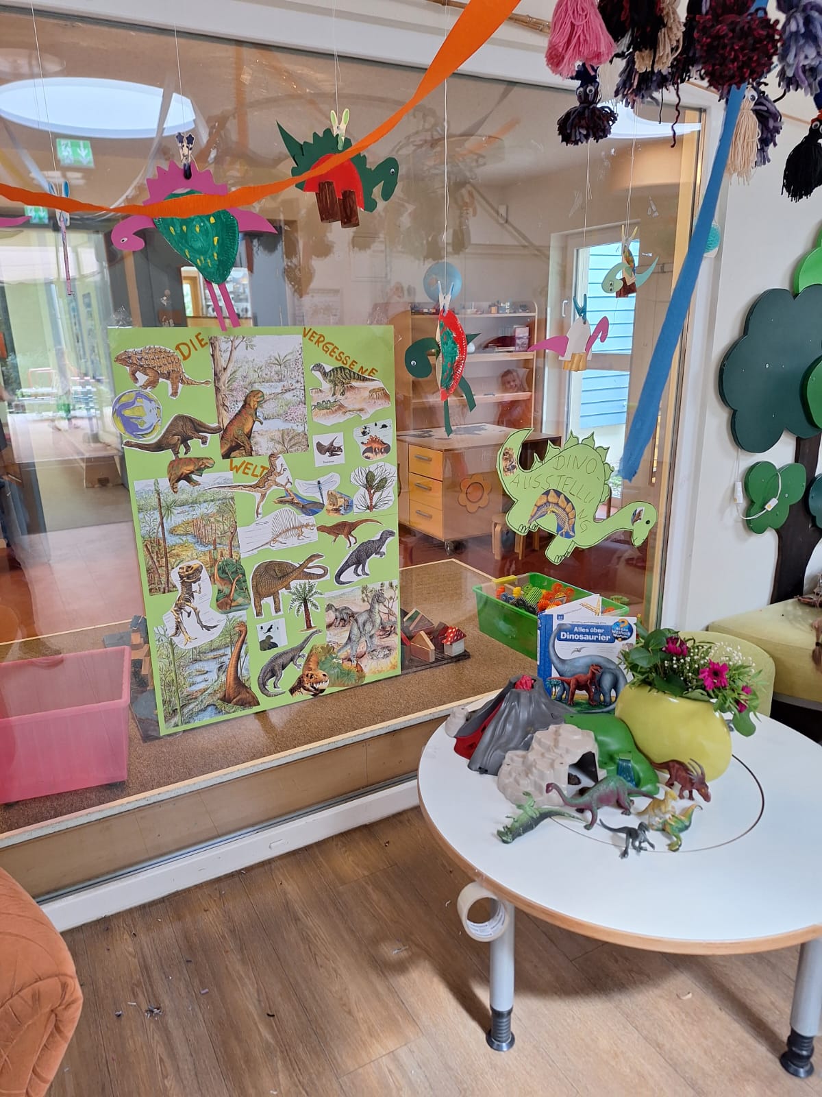 Dinosaurierplakat & Dinoausstellung