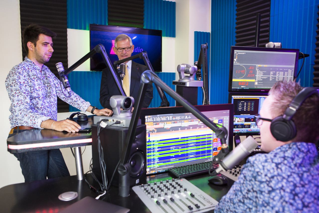 Philippe Bele, président du CTA de Lille, avec Simon Marty d'Euradio et Quentin Volent de Playloud
