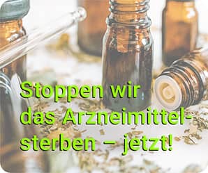 Eine unsorgfältige Anordnung von braunen Medizinalfläschchen