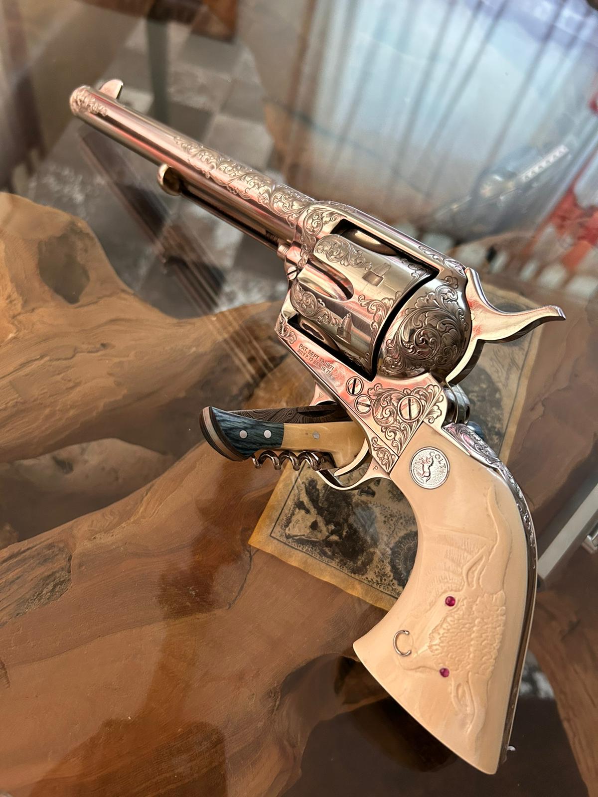 Colt SAA 