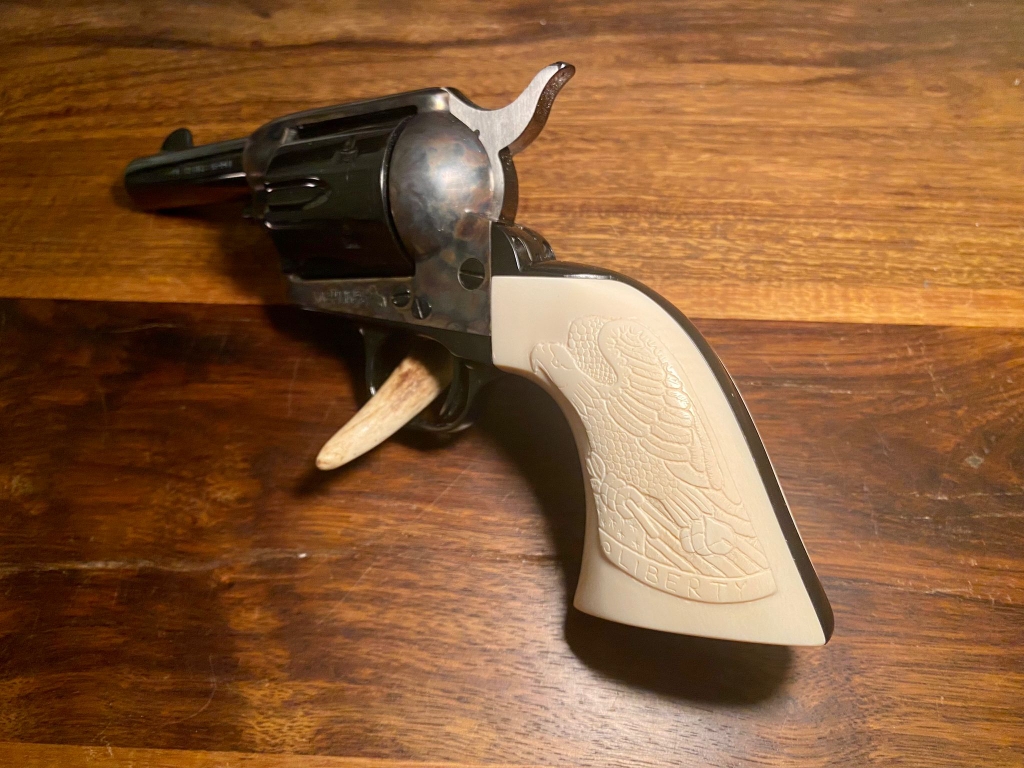 Colt SAA