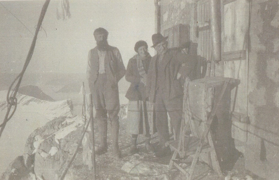Auf der Zugspitze v.l.: Anselm Barth, Cenzi Ostler, Max Eitzenberger
