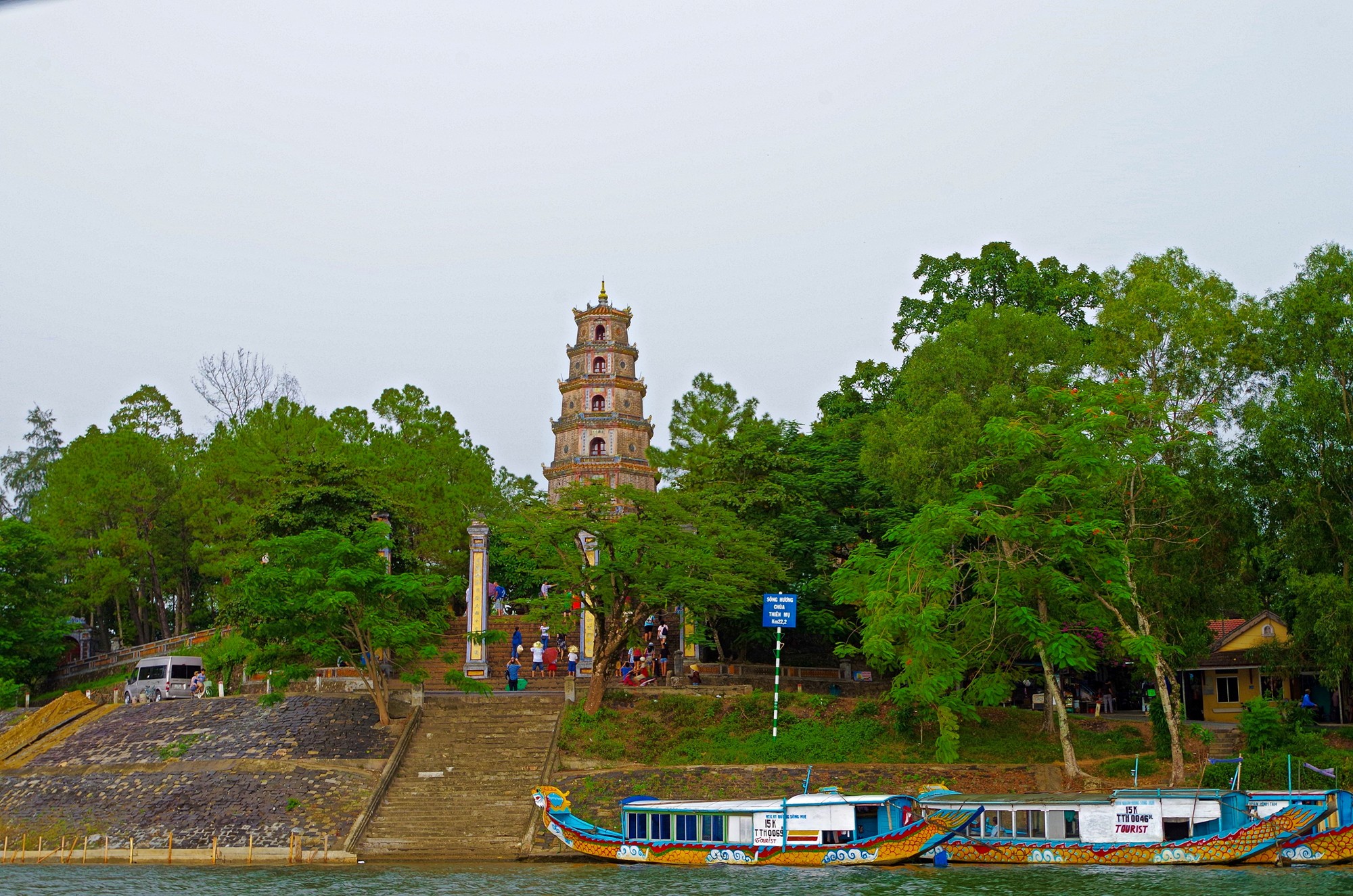 Thien Mu Pagoda