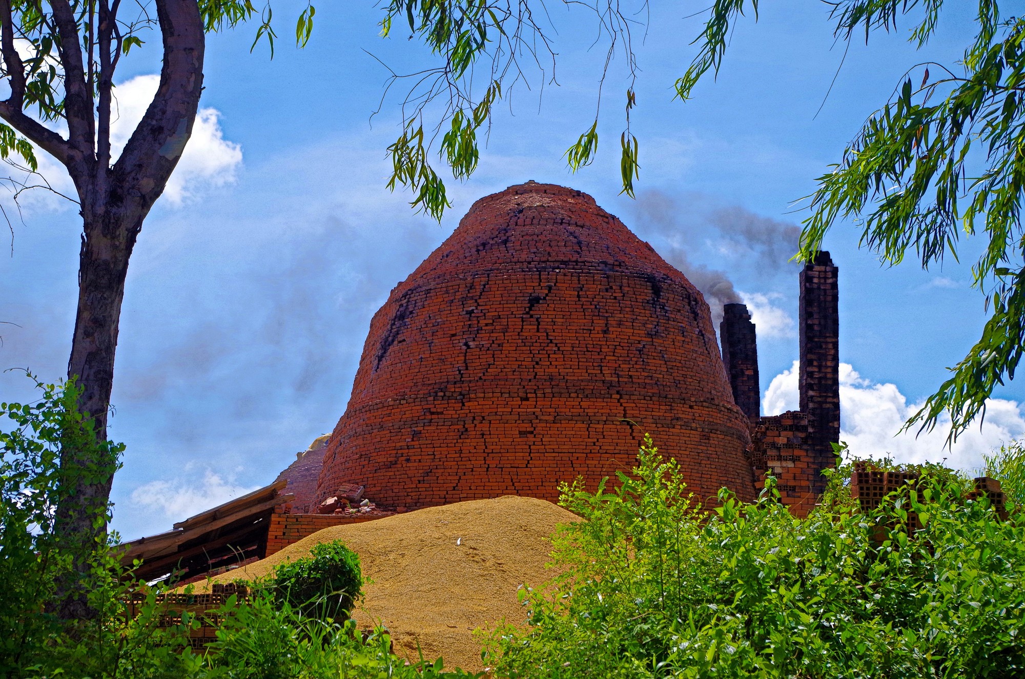 Oven for making bricks