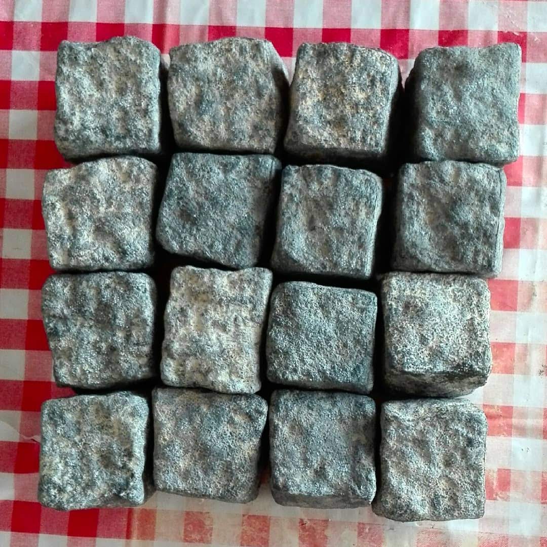faux pavés en mousse