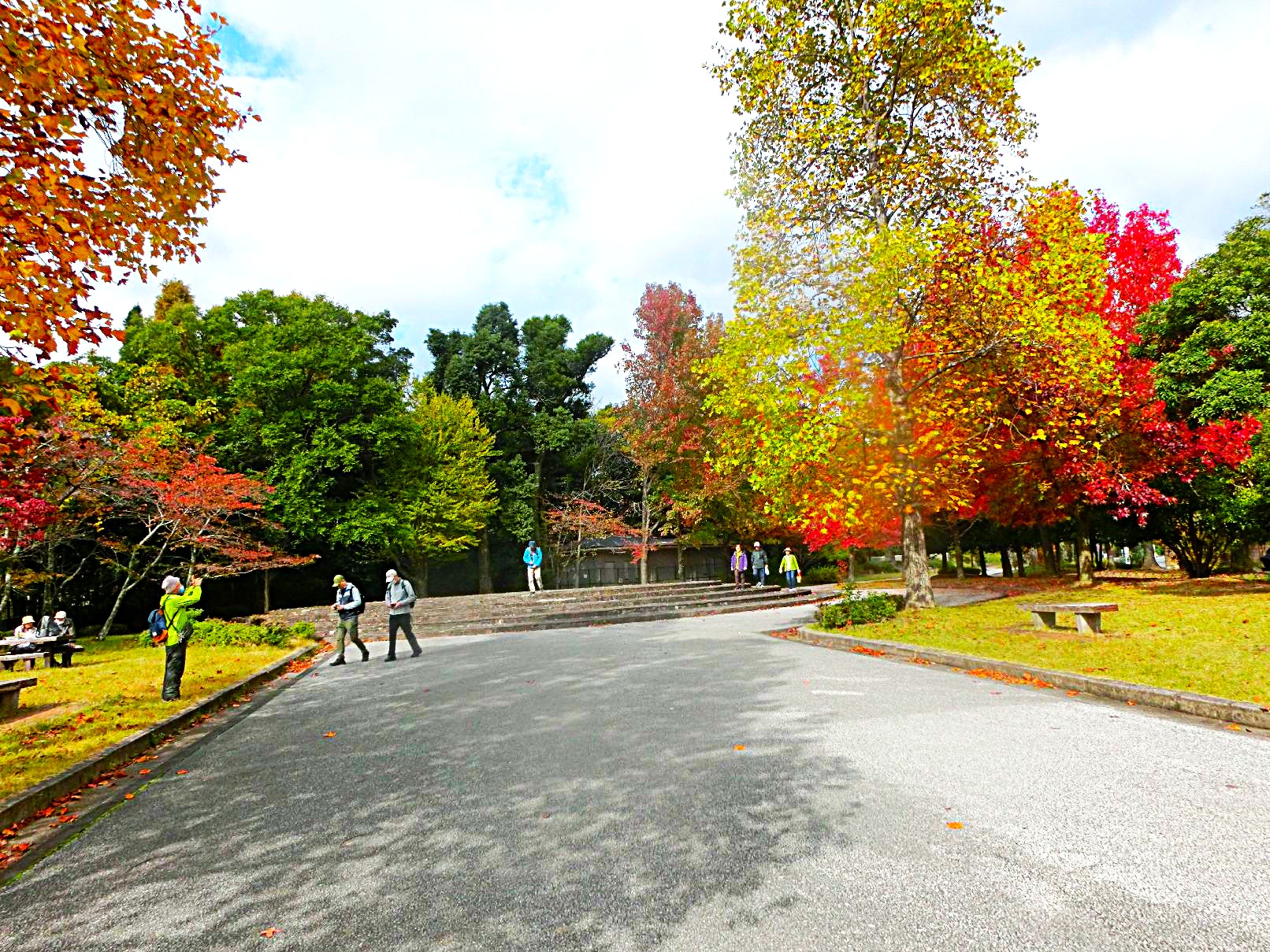 ３．公園を行く