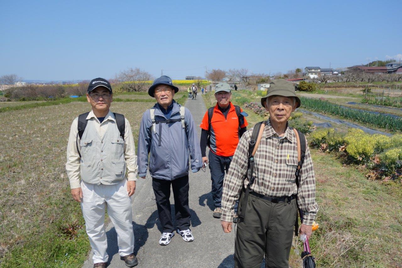 16. 暖かい日差しの中をのんびりと