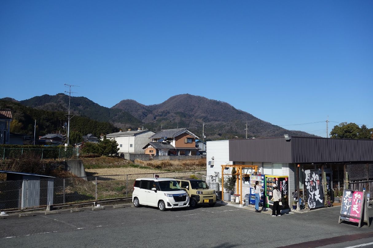２．二上山遠景