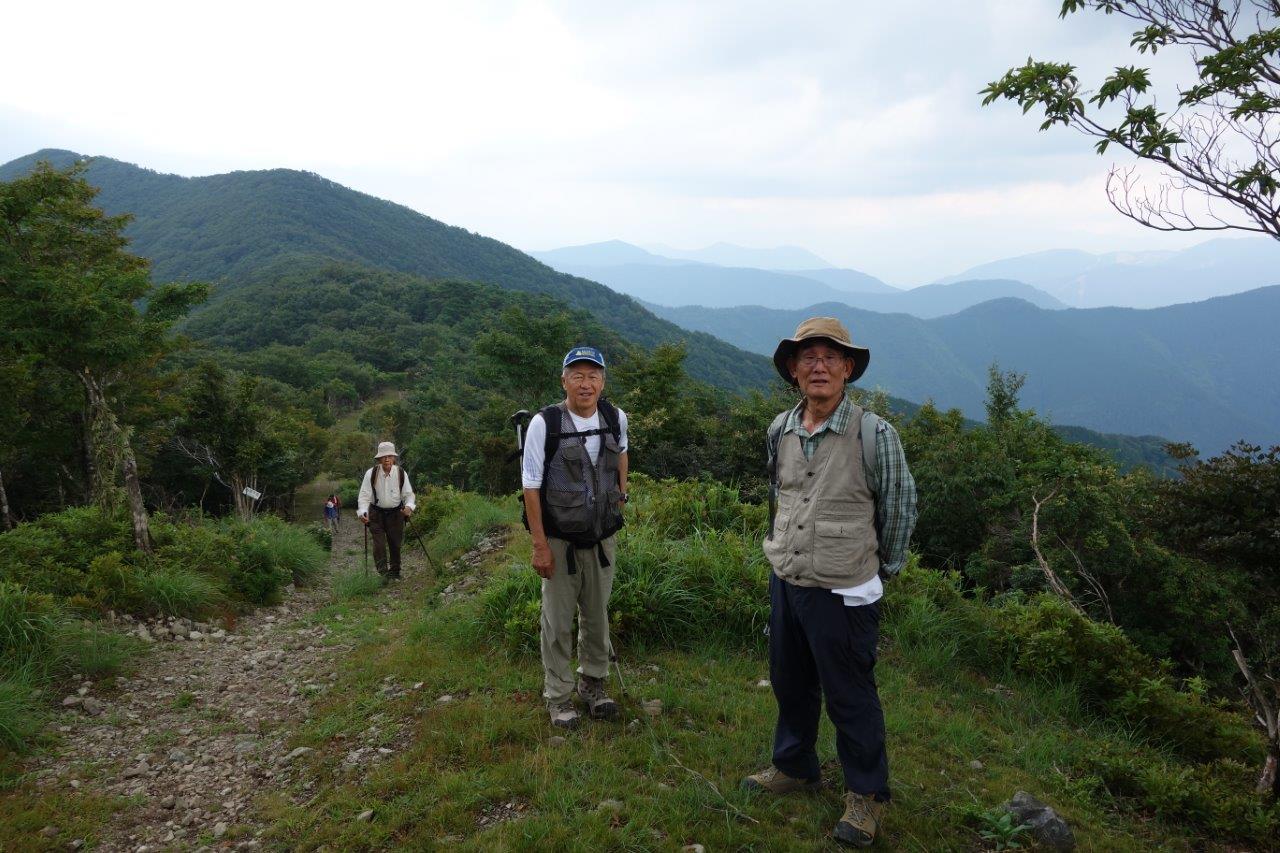 26. 帰り道、牛首山にて