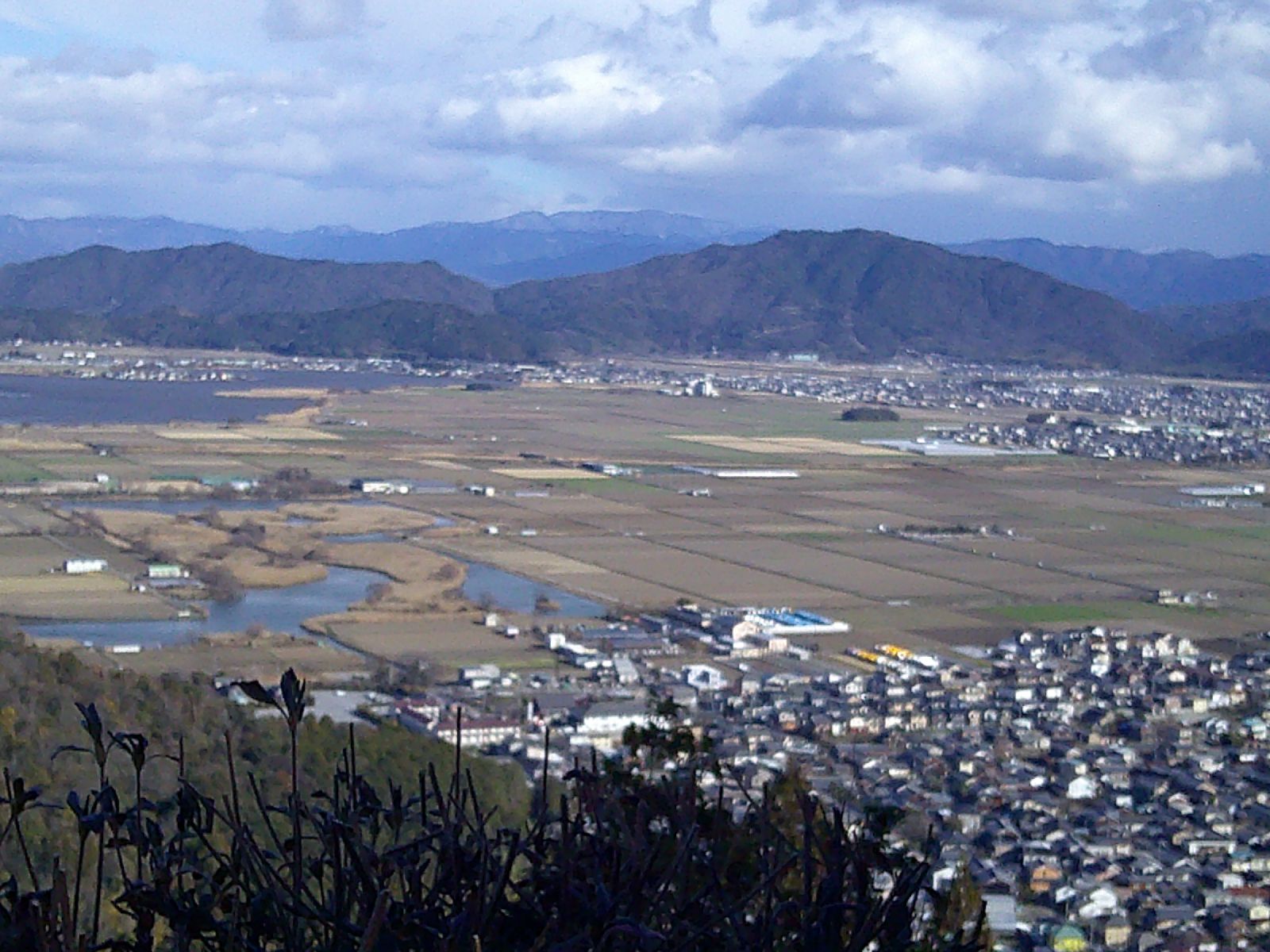 ２１．八幡山より安土山方面
