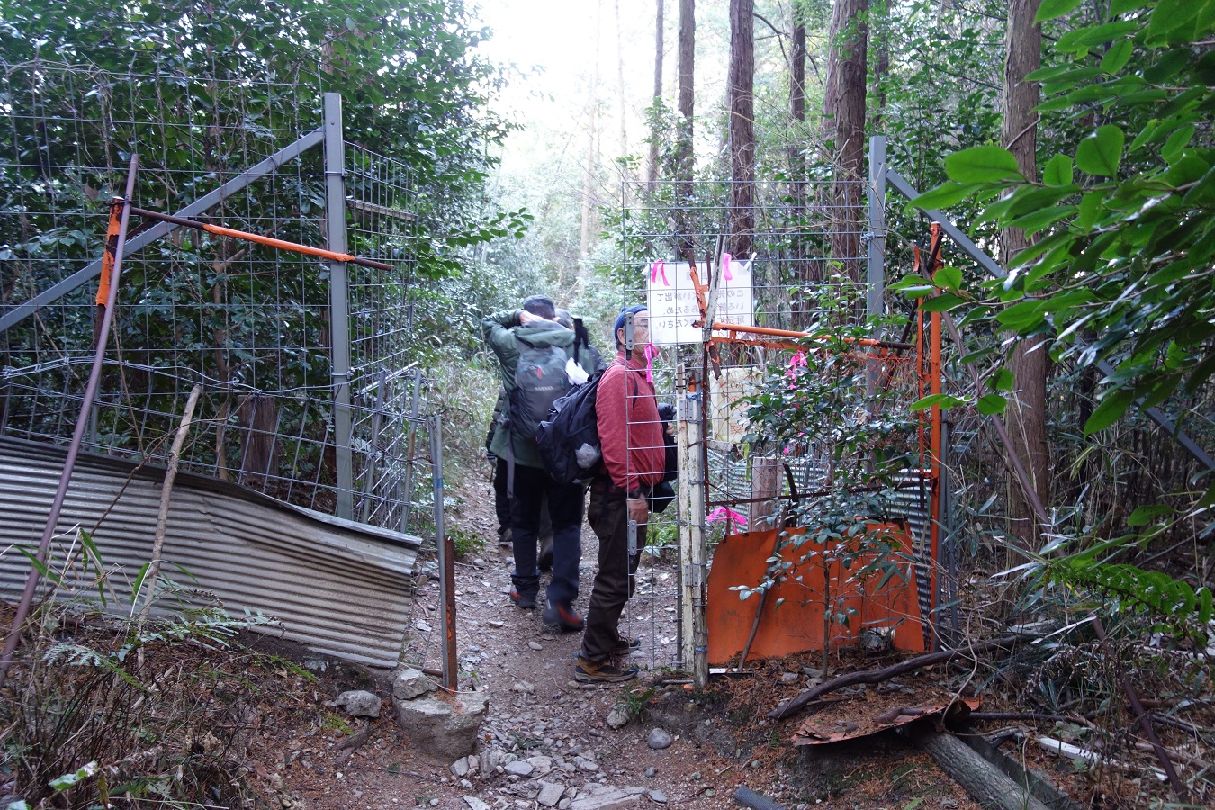 １９．倭文神社側の登山口