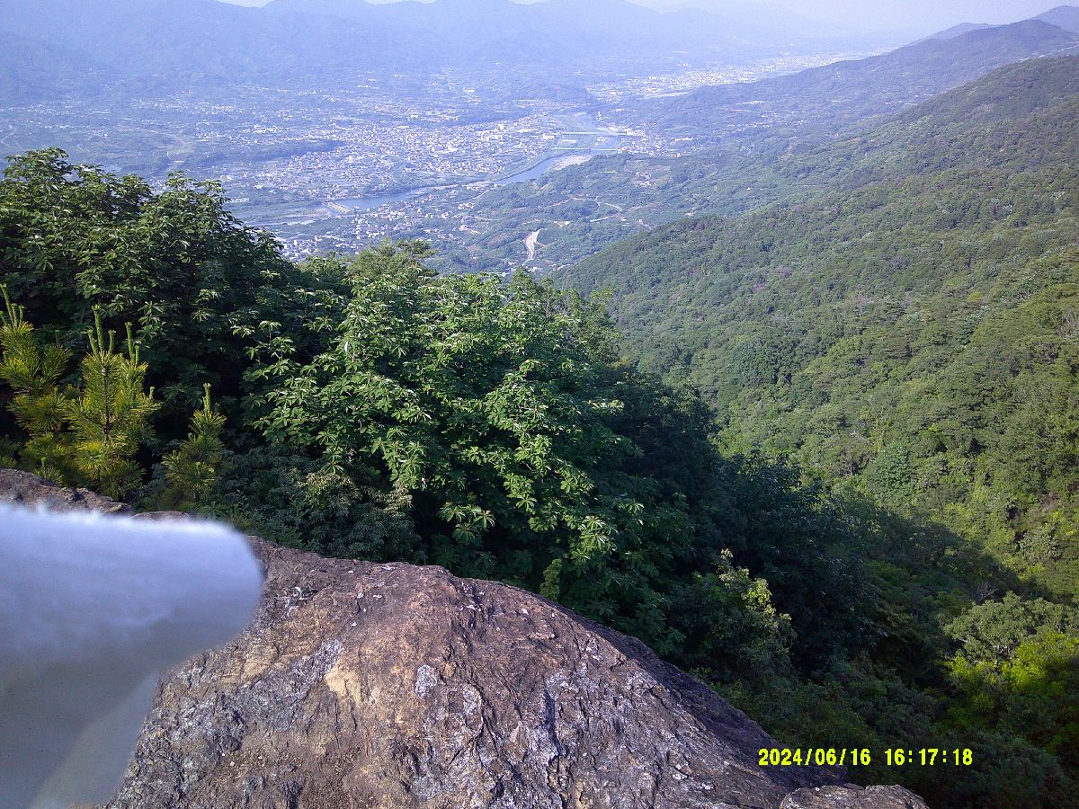 １６．明神岩からの絶景