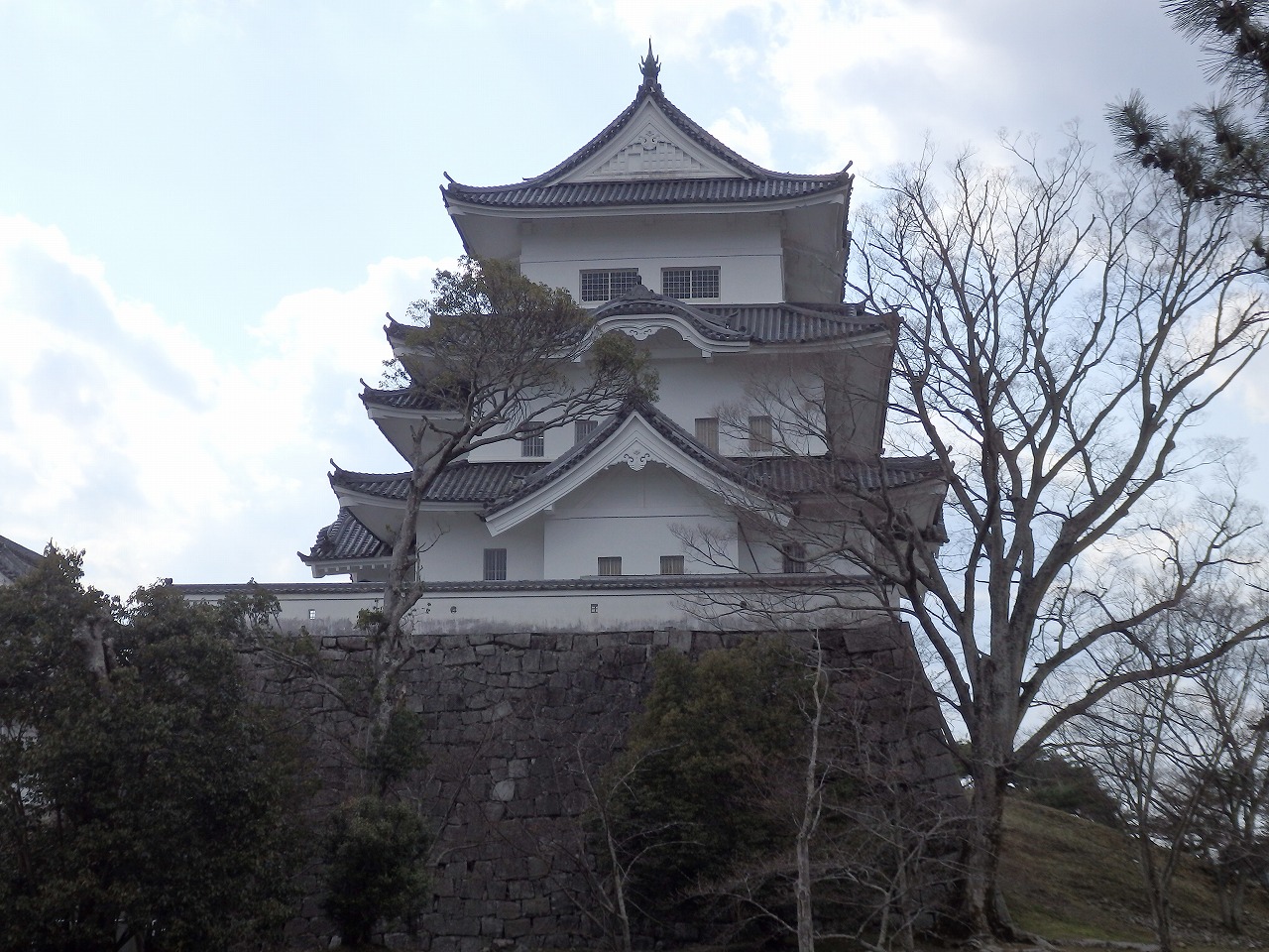 ⑫上野城の天守閣