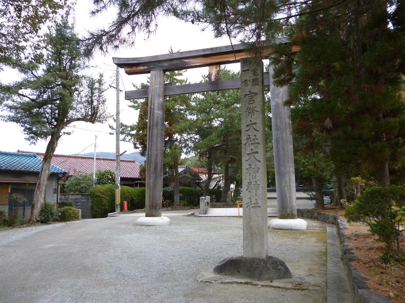 2. 大神神社一の鳥居