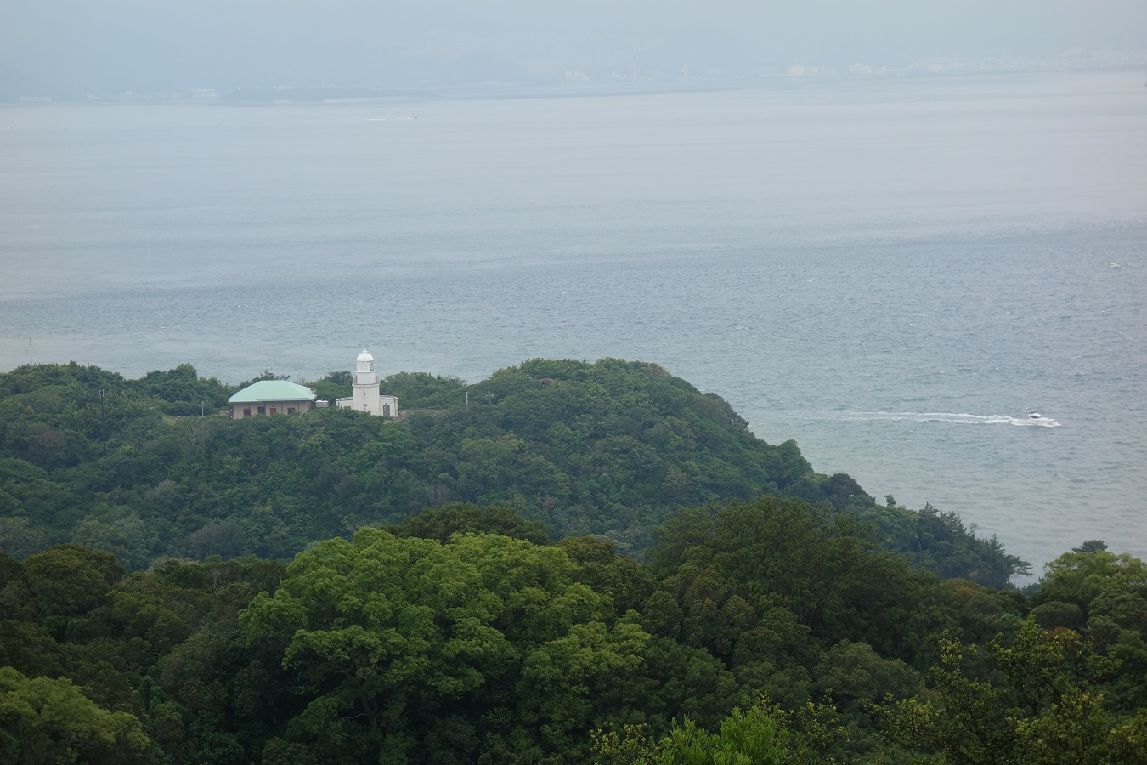 １９．大展望台から見る灯台