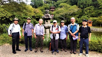 ２５．浄瑠璃寺にて