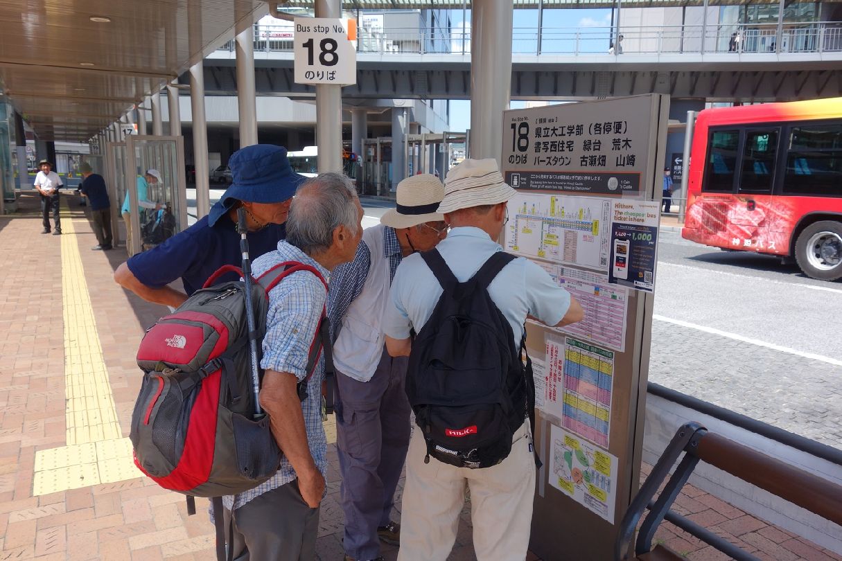 １．姫路駅前の１８番乗り場
