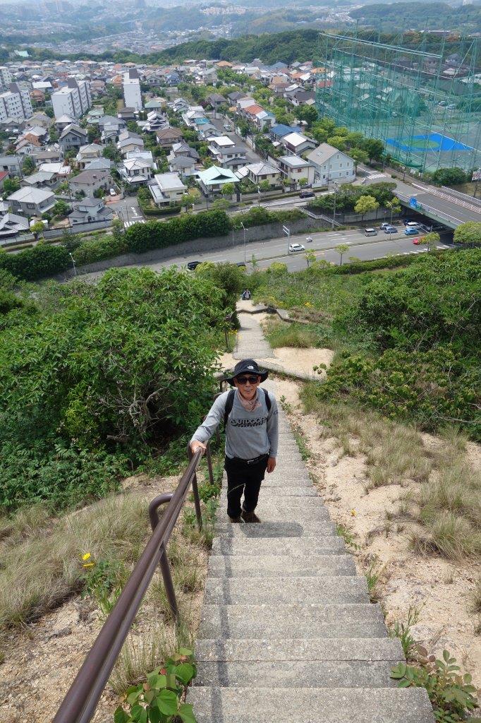 14. 階段の途中で一休み