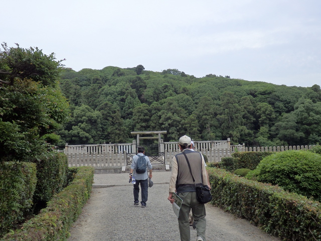 ⑱正面手前