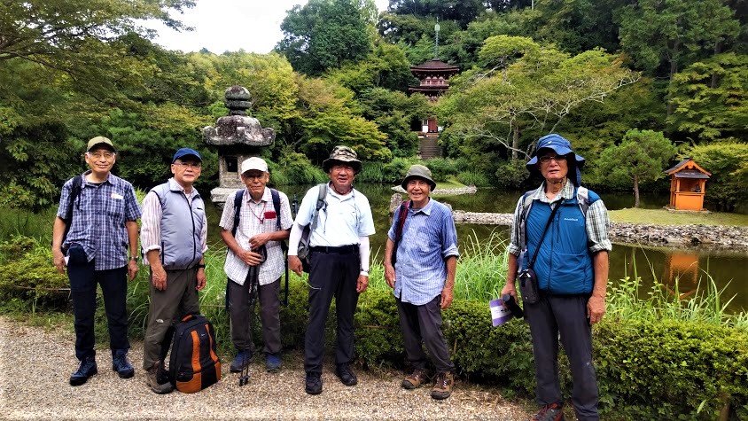 ２４．浄瑠璃寺にて
